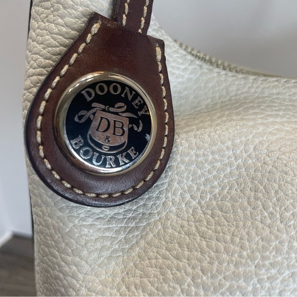 Doony & Bourke Cream and Brown Hobo Bag  shoulder purse. Pre-owned. Has wear. - Picture 2 of 15